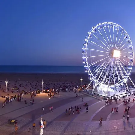 Un Petit Nid Douillet En Front Et Vue St Jean Сен-Жан-де-Мон