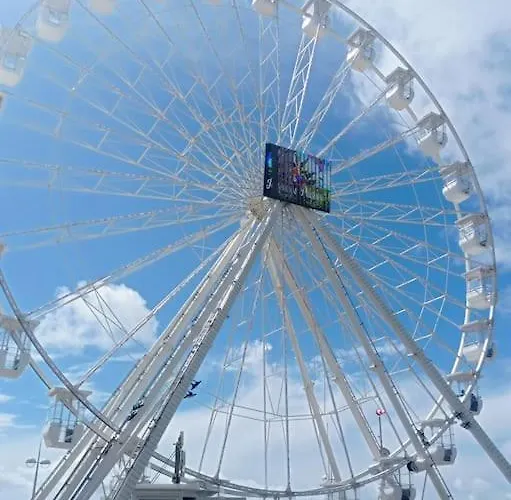 Un Petit Nid Douillet En Front Et Vue St Jean דירה