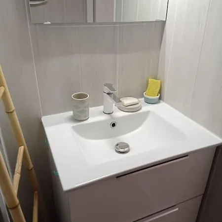 Un Petit Nid Douillet En Front Et Vue St Jean Appartement *