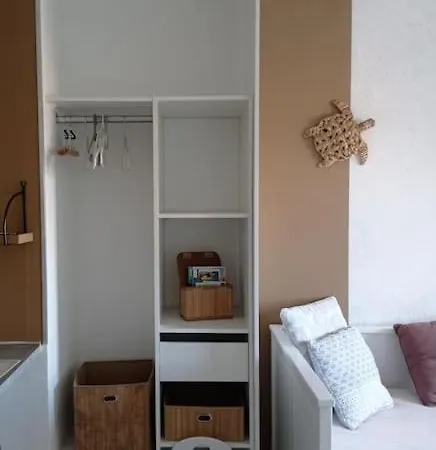 Un Petit Nid Douillet En Front Et Vue St Jean